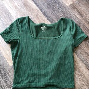 Hollister Women's Dark Green Ribbed Top Size Medium